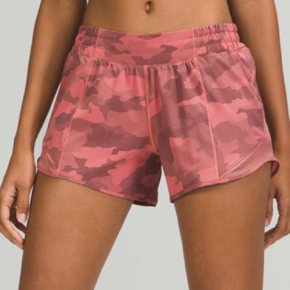 Hotty Hot Low Rise Shorts 4” in Heritage 365 Camo Brier Rose Multi Spiced Chai
